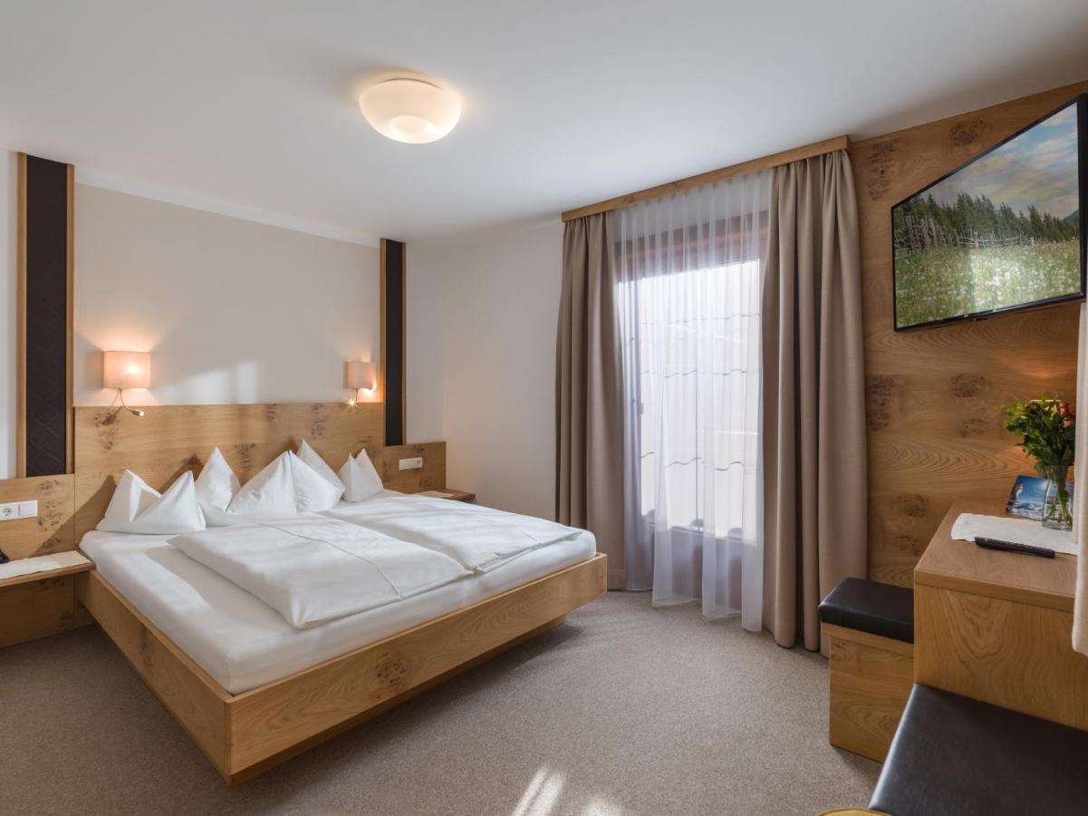 Hotel Koessler Tux Eksteriør bilde