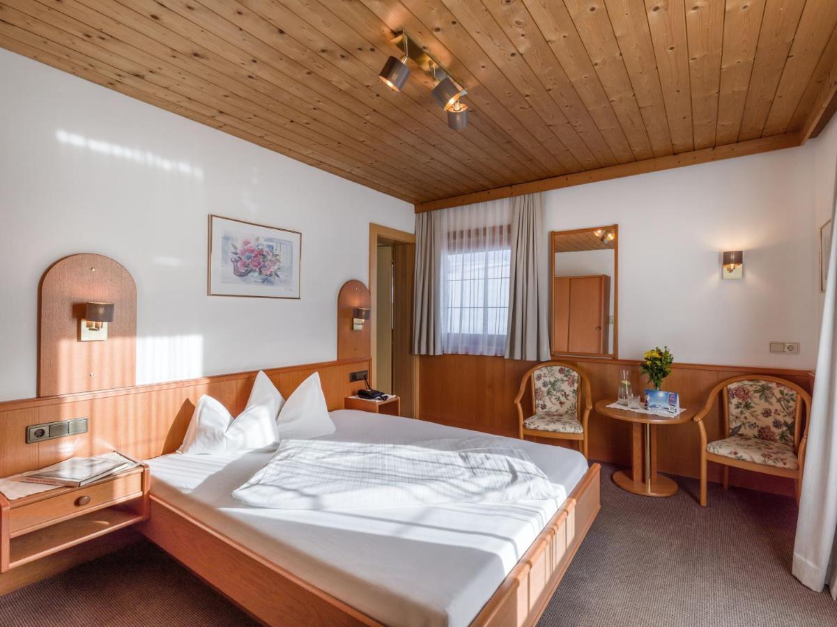 Hotel Koessler Tux Eksteriør bilde