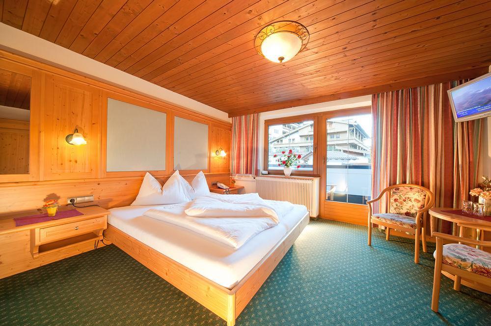 Hotel Koessler Tux Eksteriør bilde